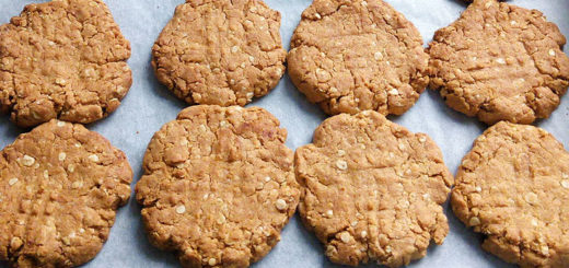 Reteta biscuiti de post cu crema de alune si ovaz