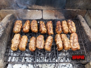 Reteta mititei de casa cu carne slaba Reteta mititei de casa cu carne slaba