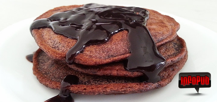 Reteta simpla de pancakes cu cacao si ciocolata