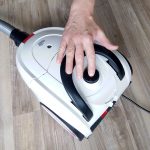 Actionare buton pornire si reglare putere - Aspirator cu Sac Dirt Devil Rebel 74HE