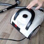 Actionare infasurare cablu alimentare - Aspirator cu Sac Dirt Devil Rebel 74HE