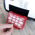 Demontare filtru evacuare HEPA - Aspirator cu Sac Dirt Devil Rebel 74HE