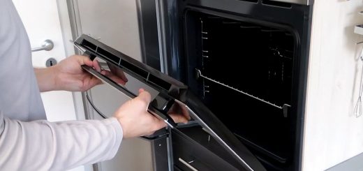 Cum se demonteaza usa de la cuptorul incorporabil Whirlpool