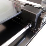 Strangere desfacere surub capac suport geam cuptor icorporabil Whirlpool