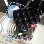 Raft inferior inainte de spalare cu capsule Fairy Original All in One
