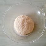 Aluat pregatit pentru crescut - Reteta paine de casa
