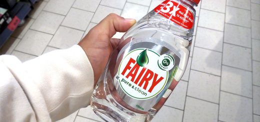 Eticheta Fairy Pure and Clean detergent de vase cu zero parfumuri si zero coloranti
