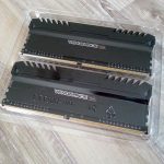 Pachet Desfacut Kit Memorie Corsair Vengeance RGB 16GB