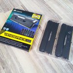 Pachet Desfacut Kit Memorie Corsair Vengeance RGB 16GB