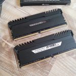 Vedere Fatat Spate - Kit Memorie Corsair Vengeance RGB 16GB