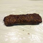 Compozitie asezata pe folie - Reteta Salam de Biscuiti cu Cacao si Cocos