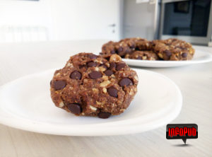 Biscuiti Vegani Integrali cu Seminte Nuci si Ciocolata Biscuiti Vegani Integrali cu Seminte Nuci si Ciocolata